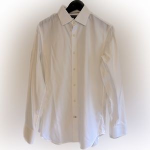 Banana Republic Men’s Non-Iron Dress Shirt. Size S/14.5 Neck, White